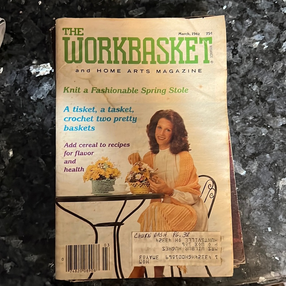 old magazines from 1981 y the work basket and the creative quilting